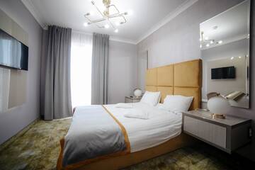 Фото номера Двухместный номер с 1 кроватью Отель Royal Classic Hotel г. Клуж-Напока 3