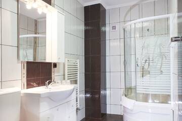Фото номера Люкс с 1 спальней с 2 отдельными кроватями Отель Hotel Rao г. Клуж-Напока 4