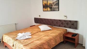 Фото номера Полулюкс Отель Hotel Alexis г. Клуж-Напока 7