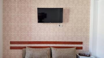 Фото номера Полулюкс Отель Hotel Alexis г. Клуж-Напока 5