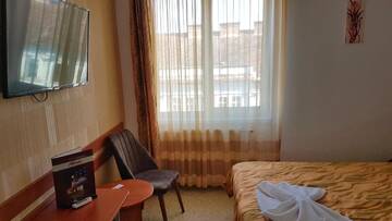 Фото номера Стандартный двухместный номер с 1 кроватью Отель Hotel Alexis г. Клуж-Напока 8