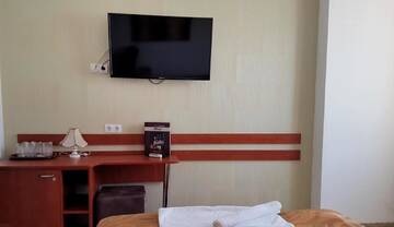 Фото номера Стандартный двухместный номер с 2 отдельными кроватями Отель Hotel Alexis г. Клуж-Напока 4