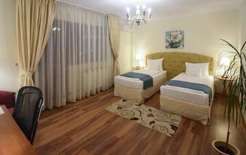 Фото номера Апартаменты-студио Апарт-отели Cabrio Apart Hotel г. Клуж-Напока 69