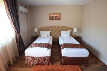 Фото номера Апартаменты-студио Апарт-отели Cabrio Apart Hotel г. Клуж-Напока 92