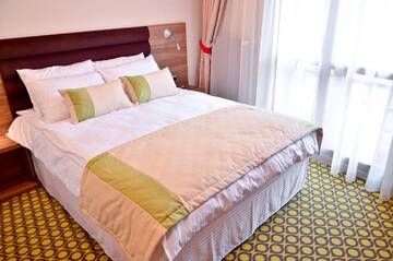 Фото номера Стандартный одноместный номер Отель Hotel Capitolina City Chic г. Клуж-Напока 10