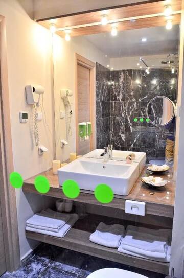 Фото номера Стандартный одноместный номер Отель Hotel Capitolina City Chic г. Клуж-Напока 9