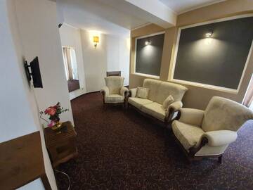 Фото номера Апартаменты Отель Atrium Boutique Hotel Cluj City Center г. Клуж-Напока 7