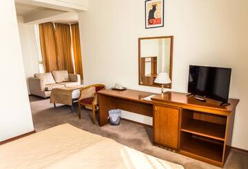 Фотографии Отель Seven Hotel г. Клуж-Напока (Румыния) №3 Фото Отель Seven Hotel г. Клуж-Напока 3