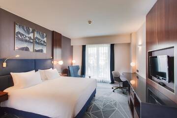 Фото Отель DoubleTree by Hilton Hotel Cluj - City Plaza г. Клуж-Напока 2