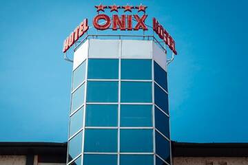 Фото Отель Hotel Onix г. Клуж-Напока 2