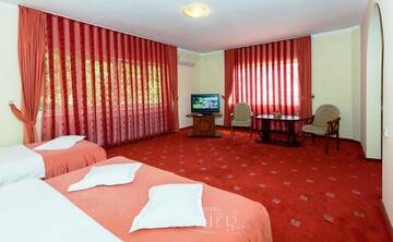 Фото номера Люкс Отель Hotel Premier г. Клуж-Напока 4