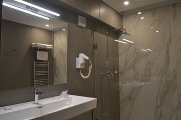 Фото Отель Univers T Hotel г. Клуж-Напока 4