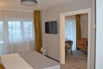 Фото Отель Univers T Hotel г. Клуж-Напока 2