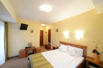 Фото Отель Hotel Lucy Star г. Клуж-Напока 5