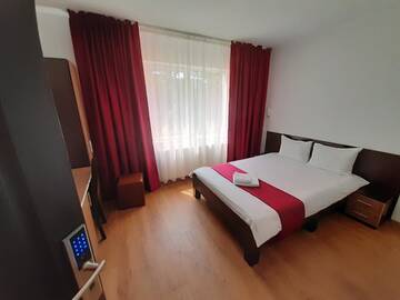 Фото Гостевой дом Pension Cluj г. Клуж-Напока 1