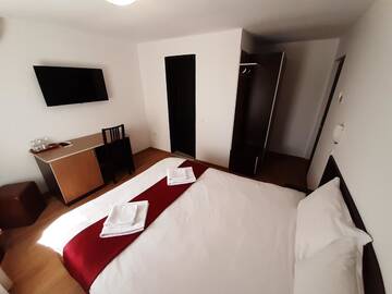 Фото номера Стандартный двухместный номер с 1 кроватью Гостевой дом Pension Cluj г. Клуж-Напока 4