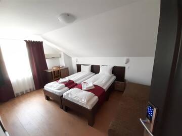 Фото номера Семейный номер Гостевой дом Pension Cluj г. Клуж-Напока 5