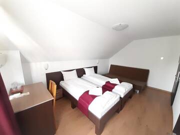 Фото номера Семейный номер Гостевой дом Pension Cluj г. Клуж-Напока 8