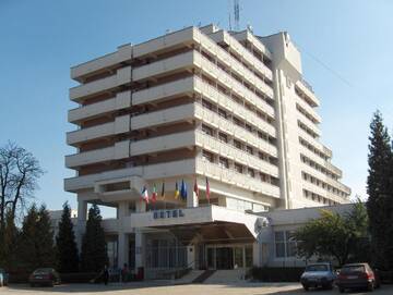 Фото Отель Hotel Belvedere г. Клуж-Напока 1