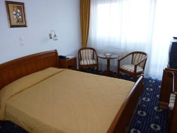 Фото номера Люкс с 1 спальней Отель Hotel Belvedere г. Клуж-Напока 3