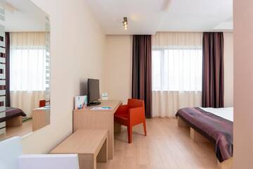 Фото номера Двухместный номер с 1 кроватью Отель West City Hotel г. Клуж-Напока 19