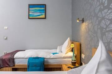 Фото номера Двухместный номер с 2 отдельными кроватями Отель West City Hotel г. Клуж-Напока 4