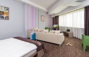 Фото номера Полулюкс Отель West City Hotel г. Клуж-Напока 8
