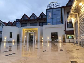 Фото Отель Hotel Sunny Hill г. Клуж-Напока 1