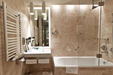 Фото Отель Golden Tulip Ana Dome Hotel г. Клуж-Напока 5