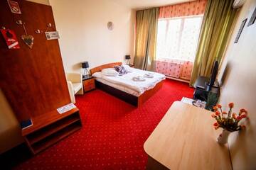 Фото Отель Hotel Olimp г. Клуж-Напока 4
