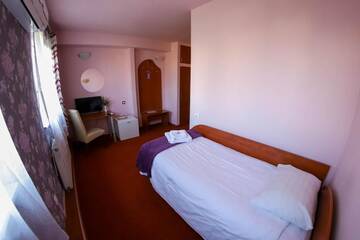 Фото номера Одноместный номер Отель Hotel Olimp г. Клуж-Напока 8