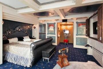 Фото номера Улучшенные апартаменты Отель Hotel Paradis г. Клуж-Напока 8