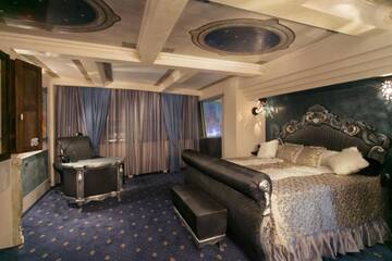 Фото номера Улучшенные апартаменты Отель Hotel Paradis г. Клуж-Напока 3
