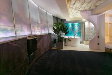 Фото номера Улучшенные апартаменты Отель Hotel Paradis г. Клуж-Напока 14