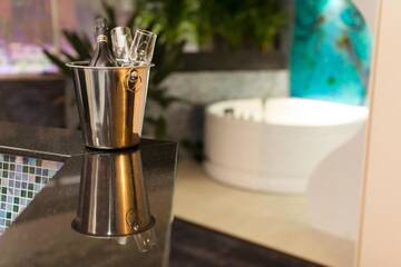 Фото номера Улучшенные апартаменты Отель Hotel Paradis г. Клуж-Напока 11