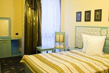 Фото номера Бюджетный одноместный номер Отель Hotel Paradis г. Клуж-Напока 4
