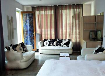 Фото номера Номер-студио Апарт-отели Lucas 10 Apartments г. Клуж-Напока 24