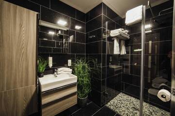 Фото номера Улучшенные апартаменты Апарт-отели Diandra Residence г. Клуж-Напока 7