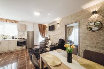 Фото номера Улучшенные апартаменты Апарт-отели Diandra Residence г. Клуж-Напока 12